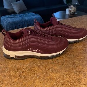 Nike Air Max 97.